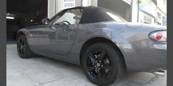 Ζάντα Mazda βαμμένη μαύρο με ηλεκτροστατική βαφή