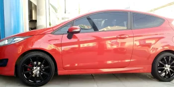 Ζάντα Ford βαμμένη μαύρο με ηλεκτροστατική βαφή