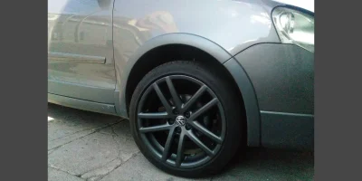 Ζάντα Volkswagen βαμμένη ανθρακί με ηλεκτροστατική βαφή